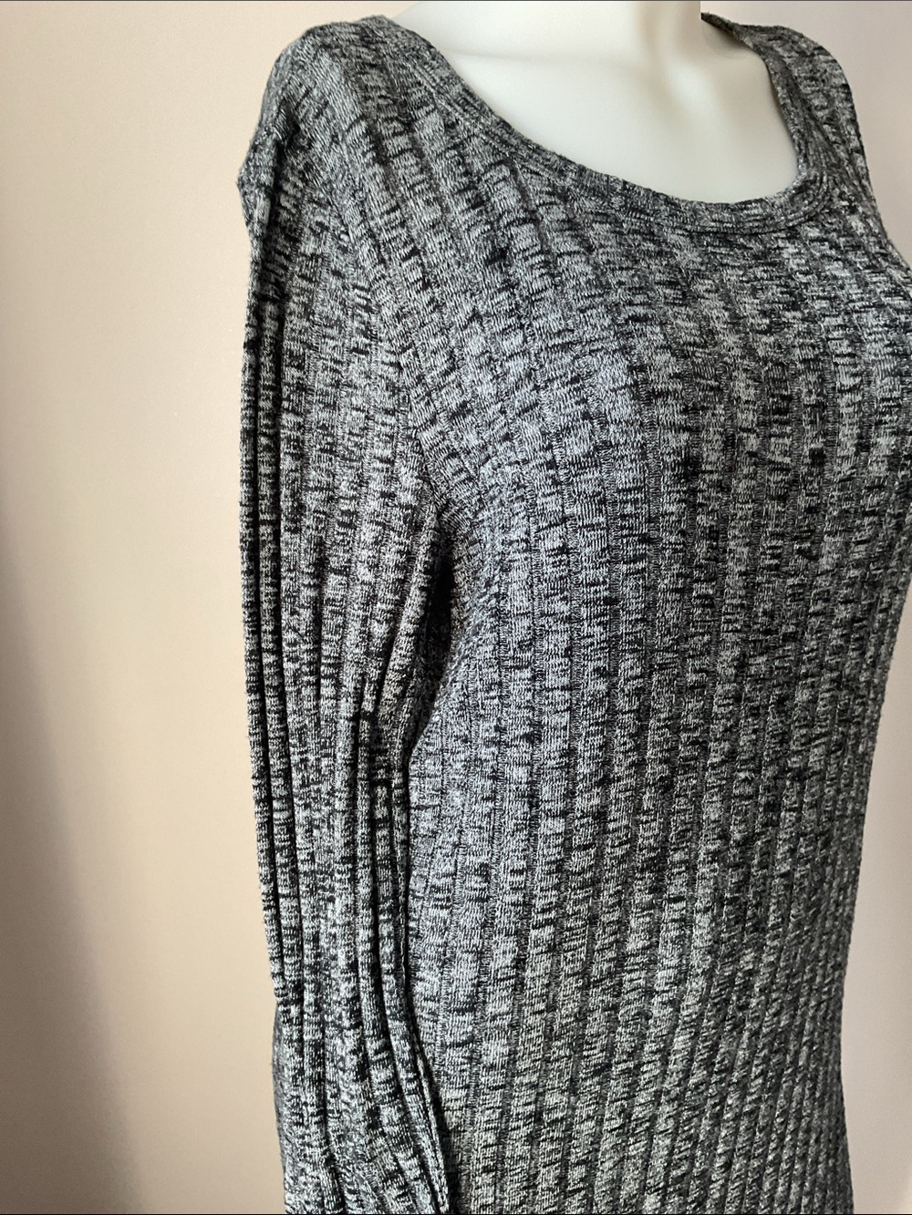 Everly Ribbed Sweater Dress - Picture 4 of 6